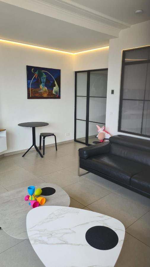 Appartamento Frontaal Gelijkvloers Seaview 80M² 2 Slp Ostenda Esterno foto
